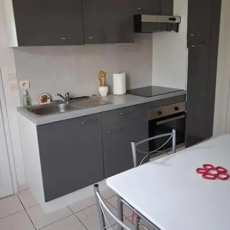 Appartement lumineux avec jardin à Le Mans, 35 m², 2 pers. Appartamento Le Mans